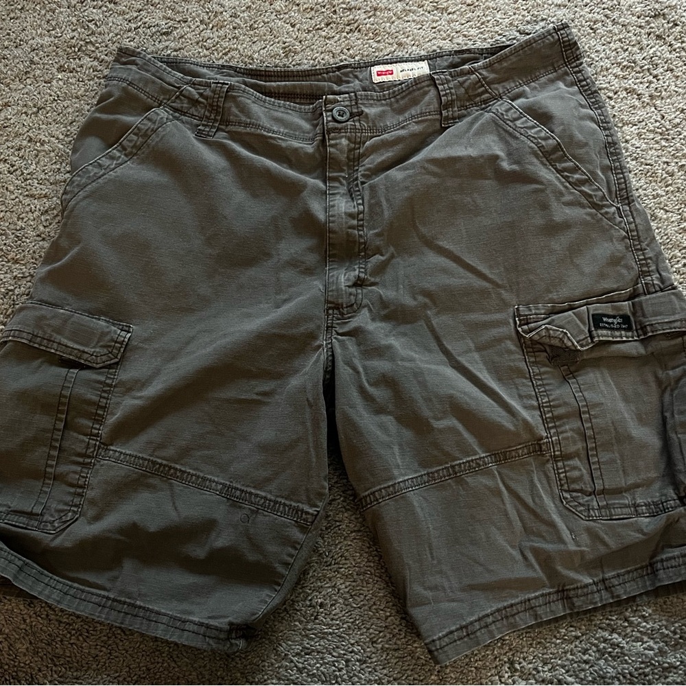 Wrangler Men's Cargo Shorts - Dark Gray
